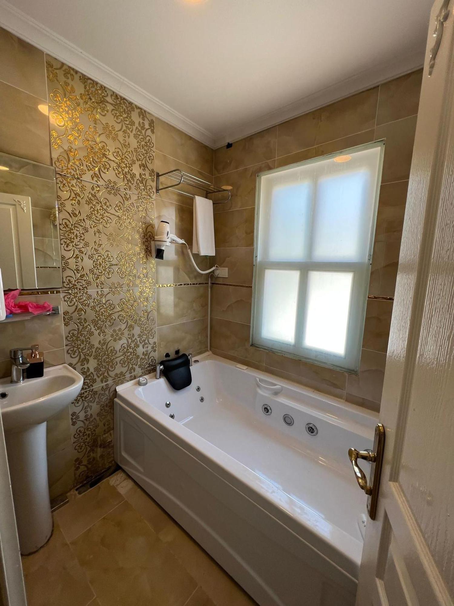 Mihri Hatun Suit Otel Istanbul Ngoại thất bức ảnh